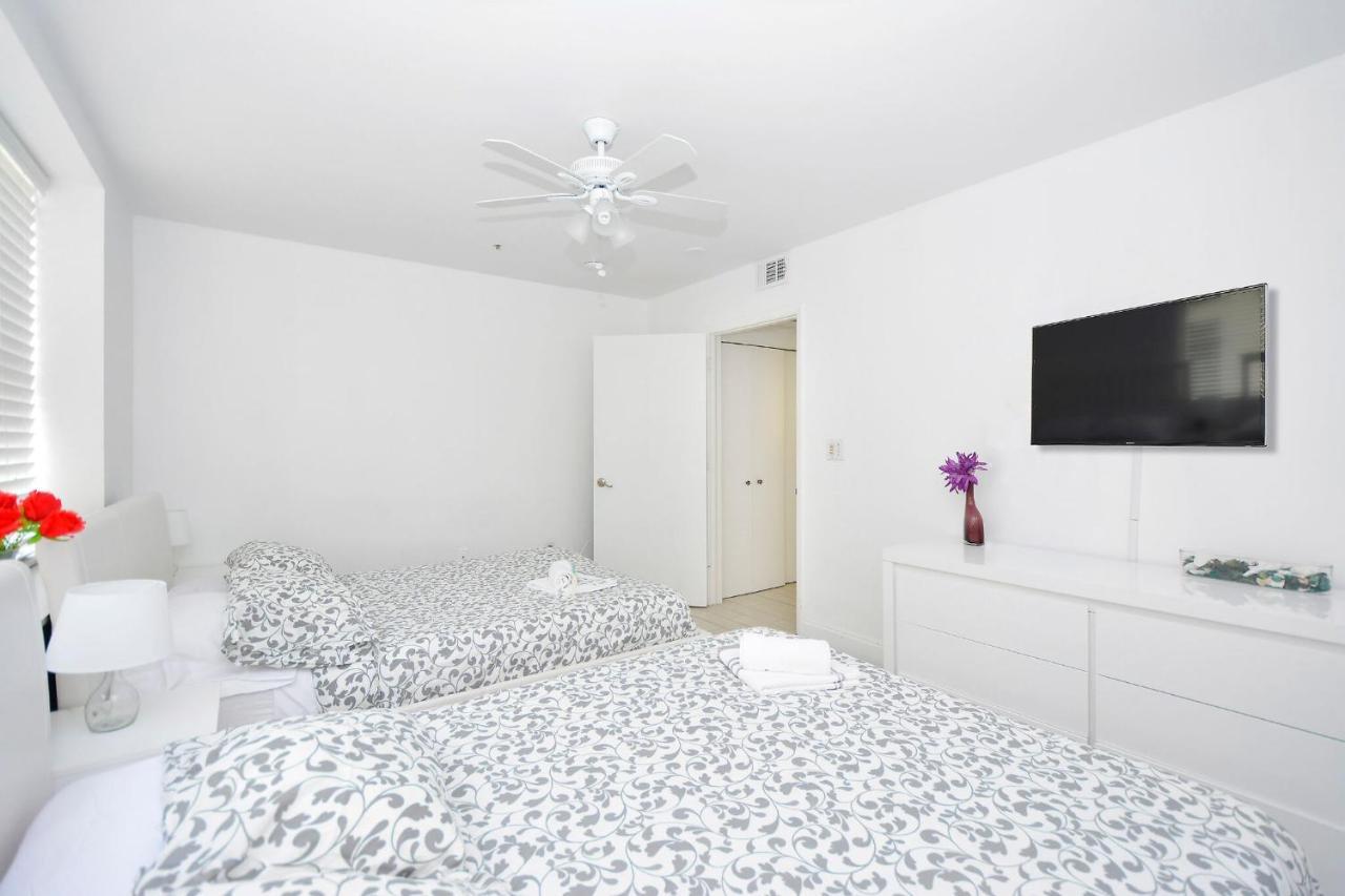 Ocean Drive Apartment Suites In Miami Beach Exterior photo